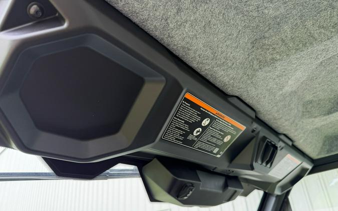 2026 Can-Am Defender MAX XT CAB HD11