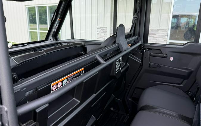 2026 Can-Am Defender MAX XT CAB HD11