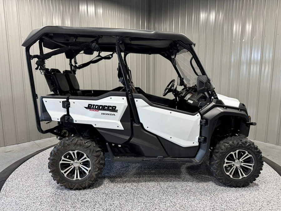 2016 Honda Pioneer 1000-5 DELUX
