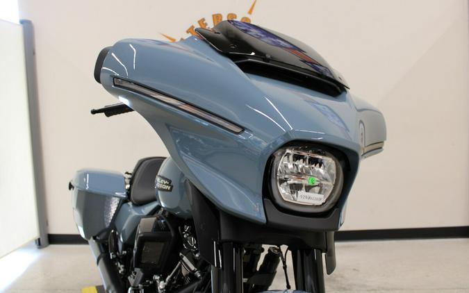 FLHX 2024 Street Glide®