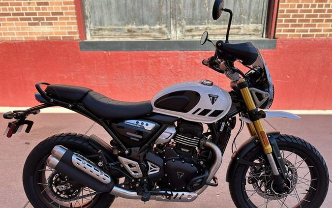 2026 Triumph Scrambler 400 XC Vanilla White
