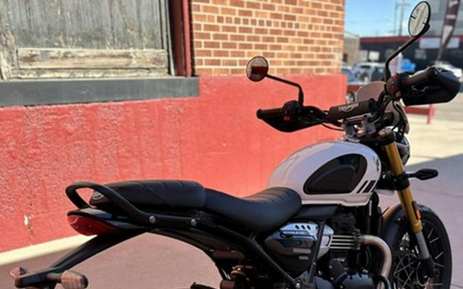2026 Triumph Scrambler 400 XC Vanilla White