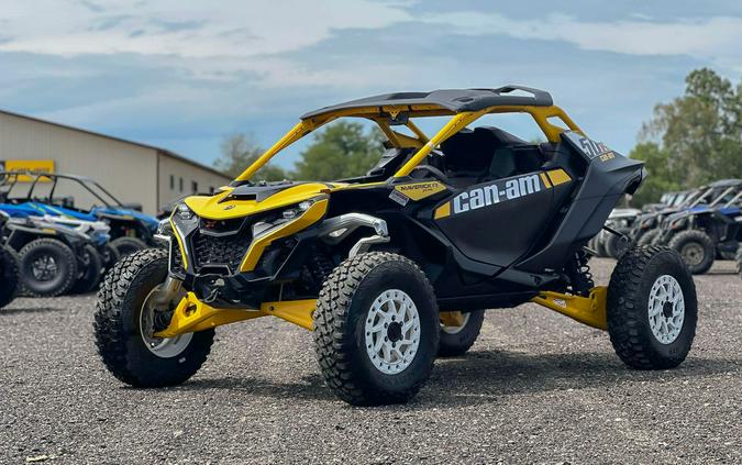 2024 Can-Am™ Maverick R X rs