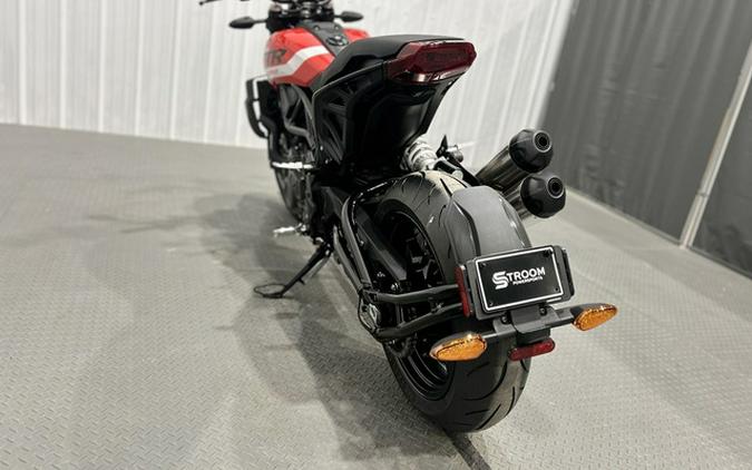 2024 Indian FTR Indy Red/Black