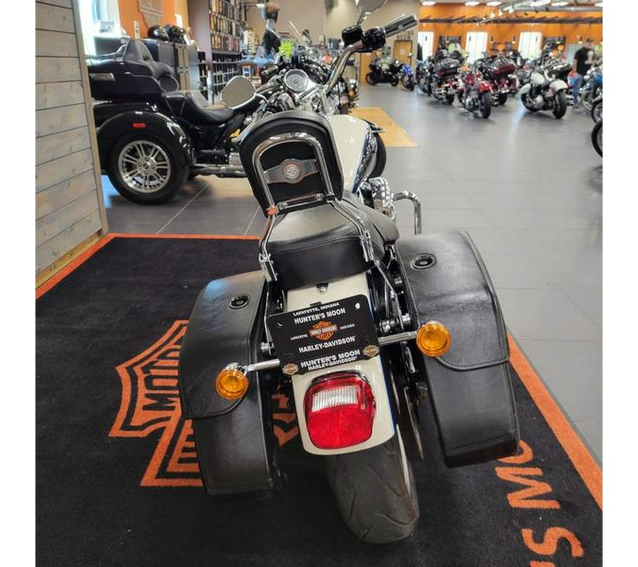 2014 Harley-Davidson® XL1200T - Sportster® SuperLow® 1200T