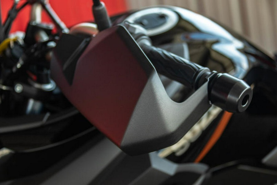 2025 Suzuki V-Strom 650XT Adventure