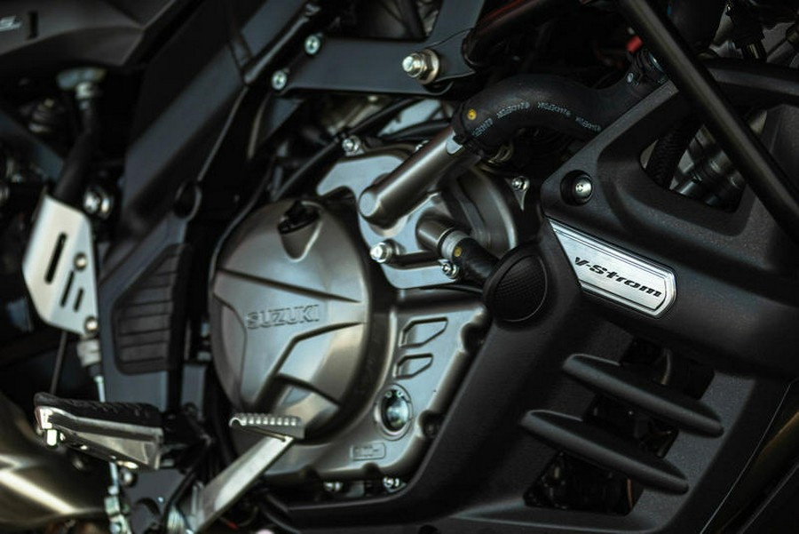 2025 Suzuki V-Strom 650XT Adventure