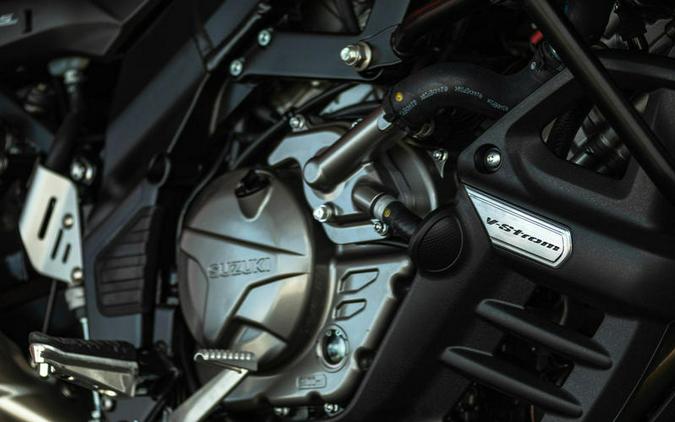 2025 Suzuki V-Strom 650XT Adventure