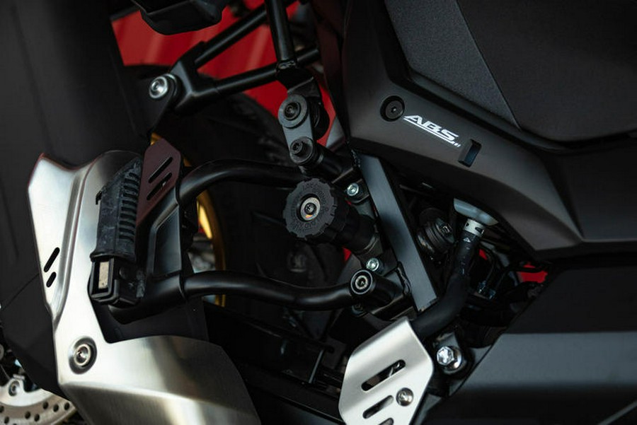 2025 Suzuki V-Strom 650XT Adventure