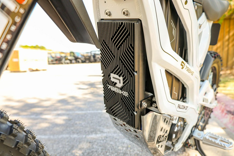 2025 79 BIKE FALCON GT