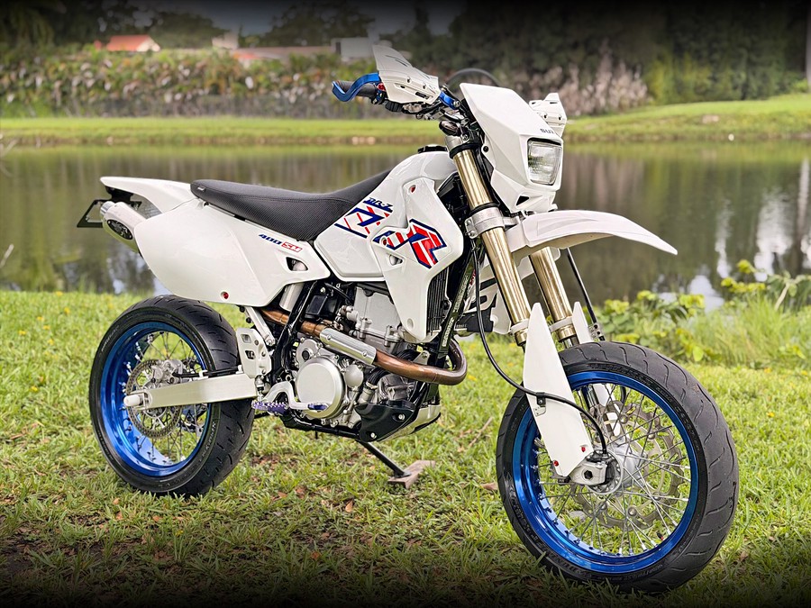 2023 Suzuki Motor of America Inc. DR-Z400SM