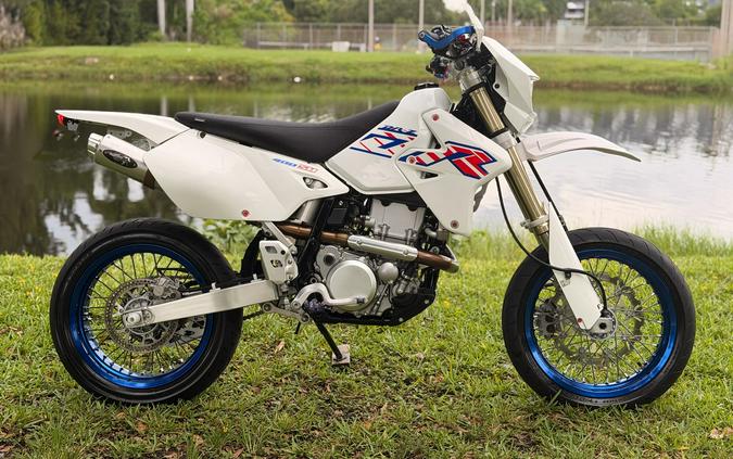 2023 Suzuki Motor of America Inc. DR-Z400SM