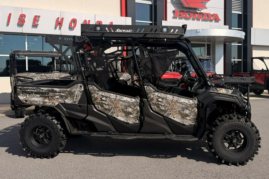 2025 Honda Pioneer 1000-6 Deluxe Crew
