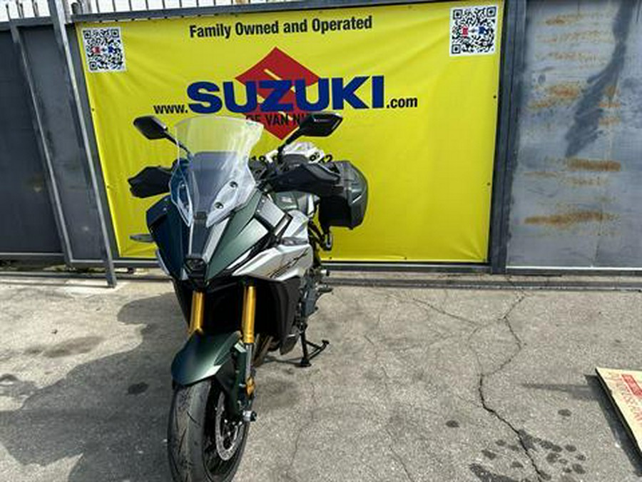 2024 Suzuki GSX-S1000GX+