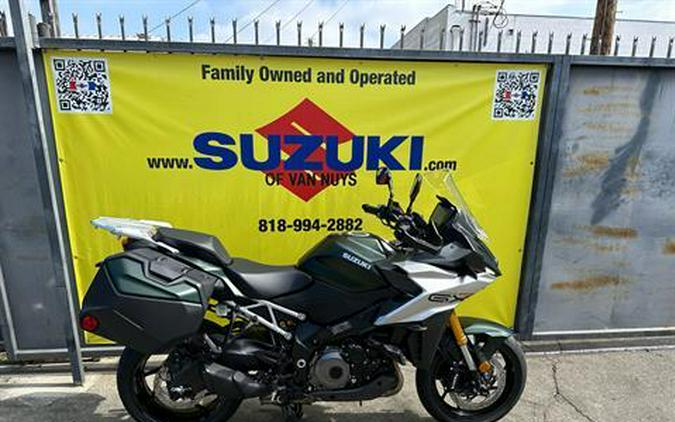 2024 Suzuki GSX-S1000GX+