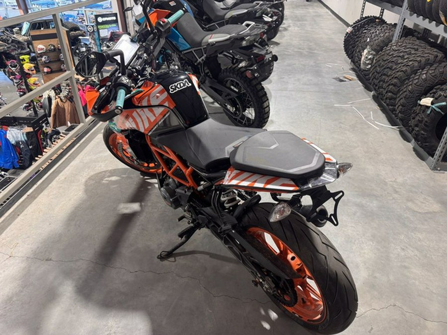 2022 KTM 390 Duke