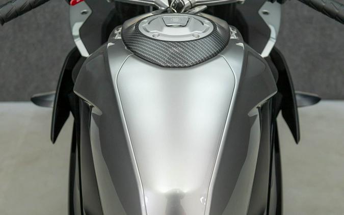 2025 CFMOTO 300SS W/ABS