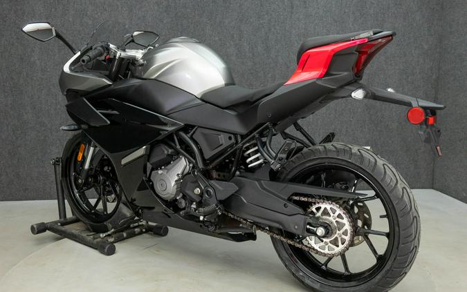 2025 CFMOTO 300SS W/ABS