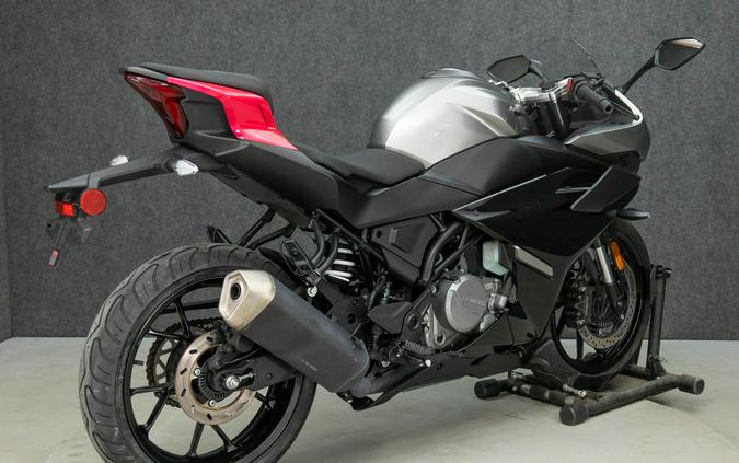 2025 CFMOTO 300SS W/ABS