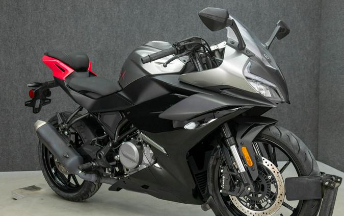 2025 CFMOTO 300SS W/ABS