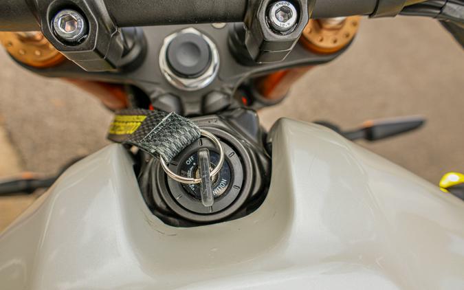 2024 YAMAHA XSR900