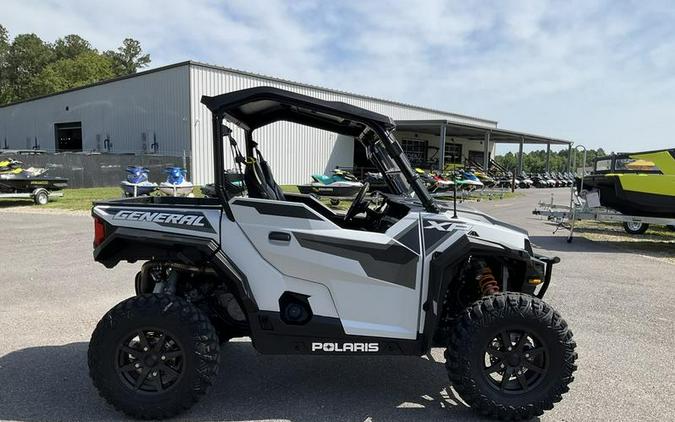 2022 Polaris® General XP 1000 Deluxe