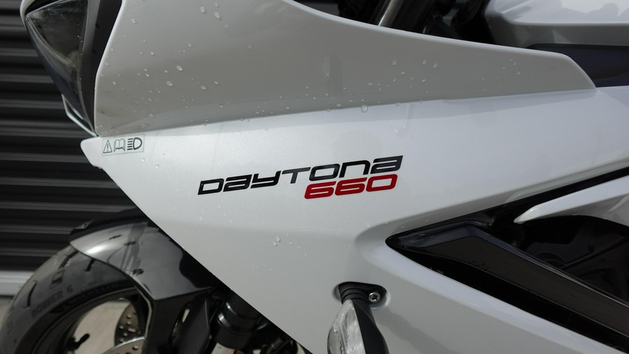 2025 Triumph Daytona 660