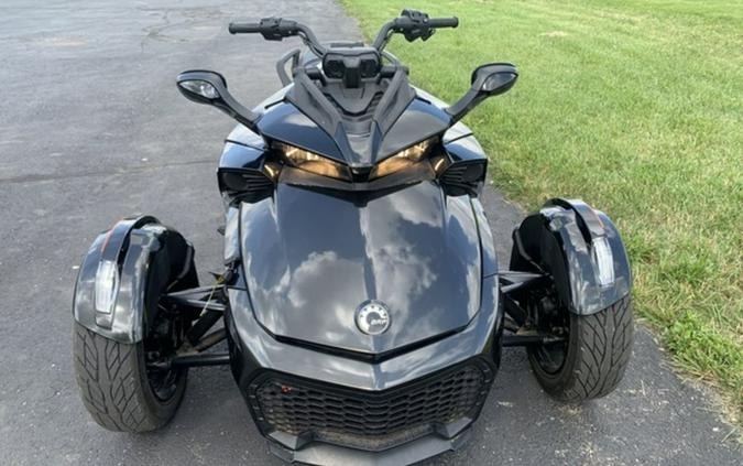 2019 Can-Am® Spyder® F3