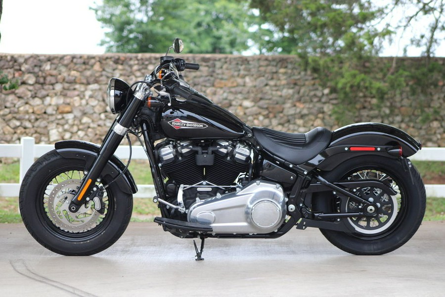 2021 Harley-Davidson® FLSL - Softail Slim®