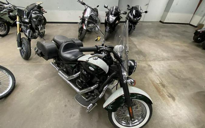 2022 Kawasaki Vulcan® 900 Classic