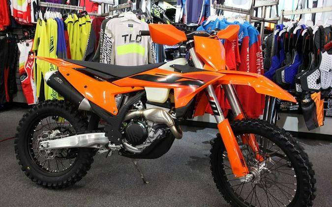 FIRST LOOK! 2024 KTM OFF-ROAD MODELS // 450XCF, 300XC, 350XCF, 125XC, 250XCF & 250XC