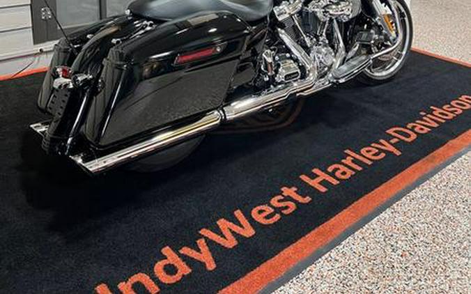 2018 Harley-Davidson® FLHX - Street Glide®