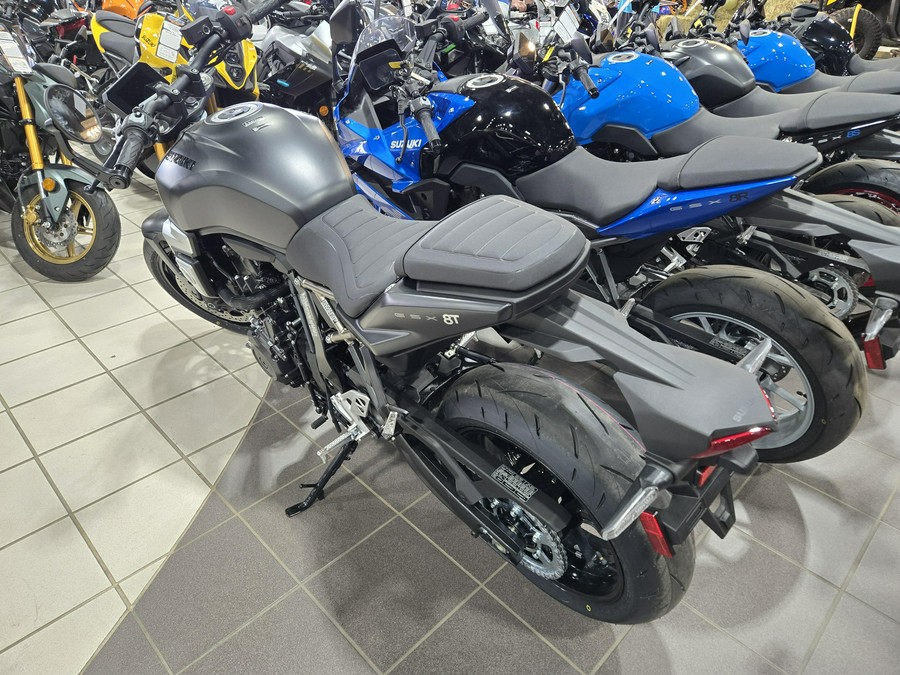 2026 SUZUKI GSX8T