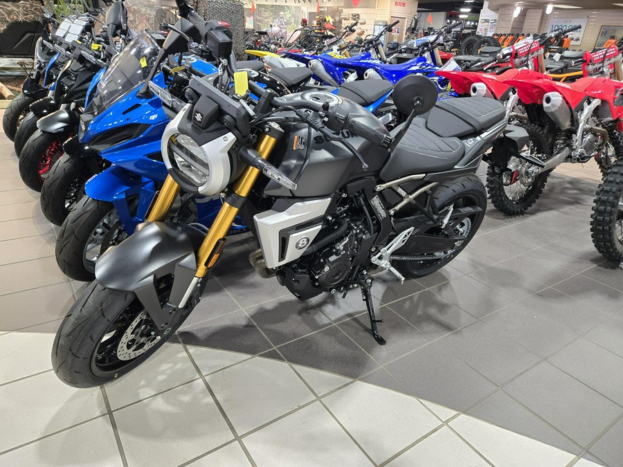 2026 SUZUKI GSX8T