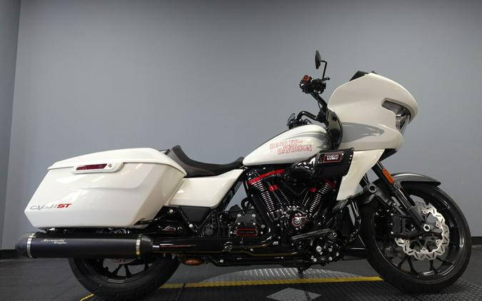 2024 Harley-Davidson CVO Road Glide ST Golden White Pearl