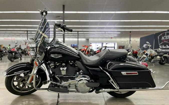 2017 Harley-Davidson® FLHR - Road King®