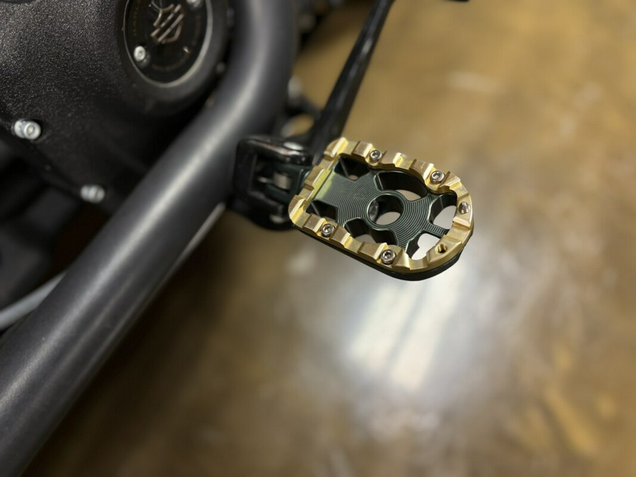 FXLRST 2023 Low Rider® ST