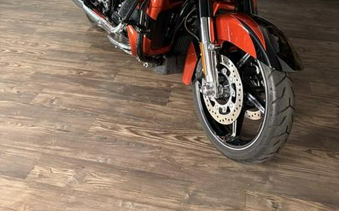 2017 Harley-Davidson® FLHXSE - CVO™ Street Glide®