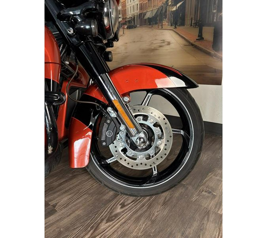 2017 Harley-Davidson® FLHXSE - CVO™ Street Glide®