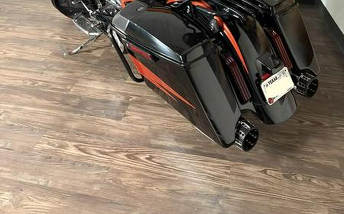 2017 Harley-Davidson® FLHXSE - CVO™ Street Glide®