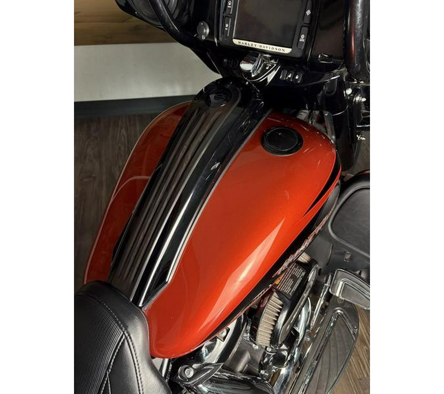 2017 Harley-Davidson® FLHXSE - CVO™ Street Glide®