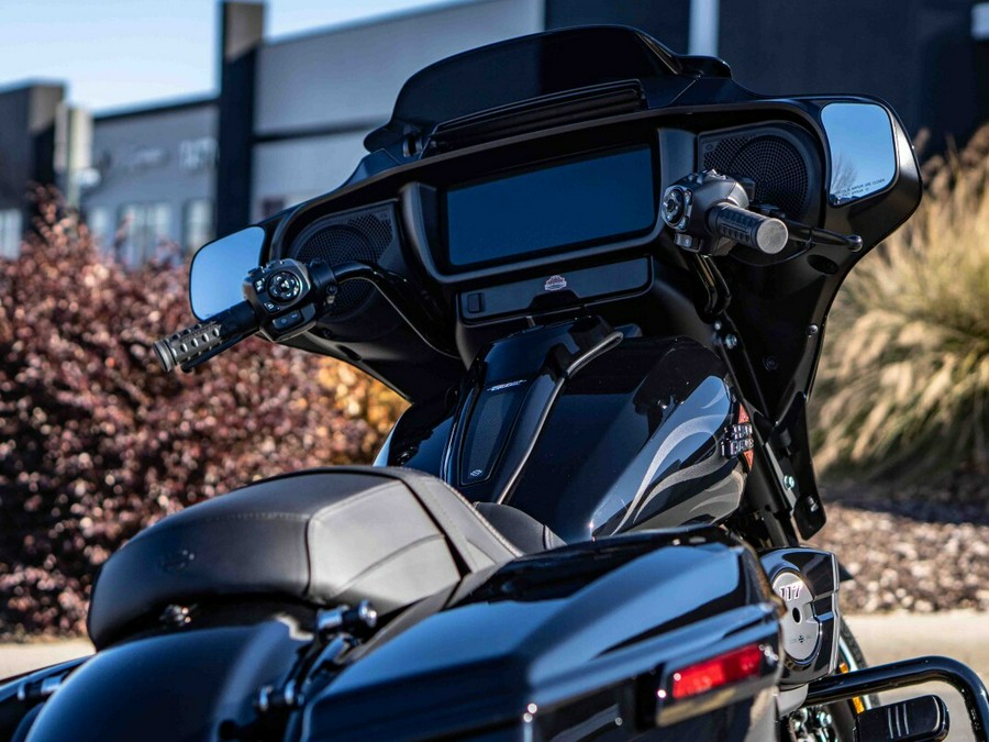 FLHX 2025 Street Glide™