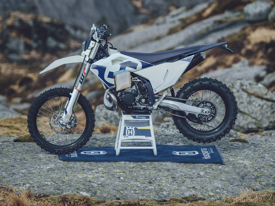 2026 Husqvarna TE 300 - 326331 S