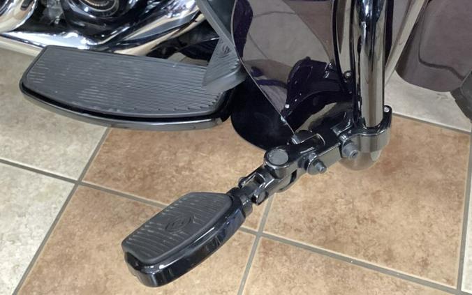 2025 Harley-Davidson® Tri Glide® Ultra Mystic Shift - Black Finish