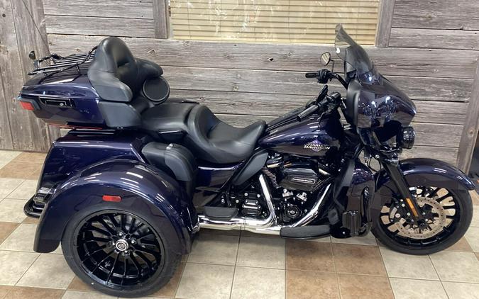 2025 Harley-Davidson® Tri Glide® Ultra Mystic Shift - Black Finish