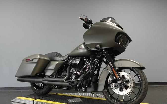 2019 Harley-Davidson Road Glide Special Industrial Gray Denim