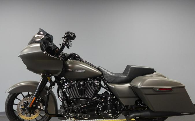 2019 Harley-Davidson Road Glide Special Industrial Gray Denim