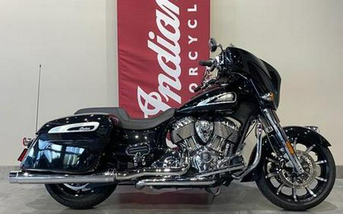 2019 Indian Motorcycle® Chieftain® Limited Thunder Black Pearl