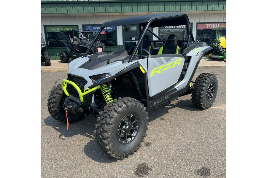 2025 Polaris Industries RZR XP 1000 Ultimate / Z25NEF99A4