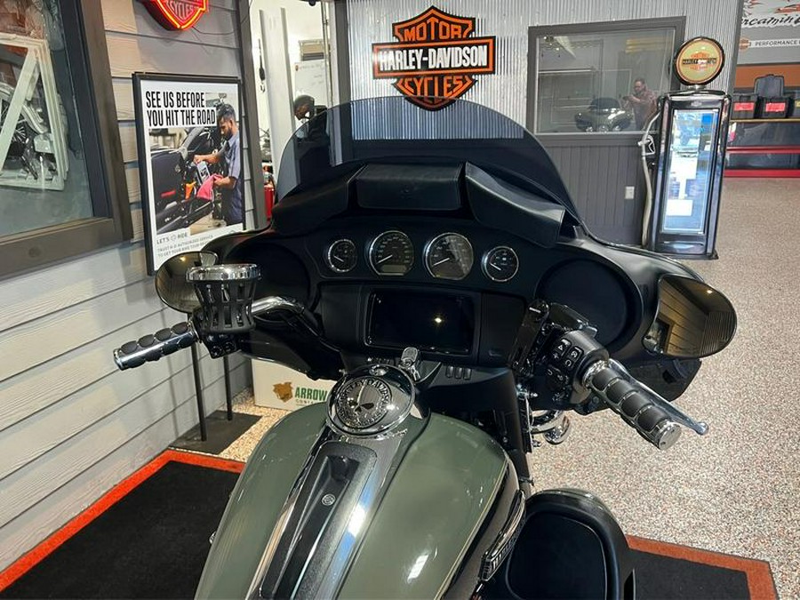 2021 Harley-Davidson® FLHTCUTG - Tri Glide® Ultra